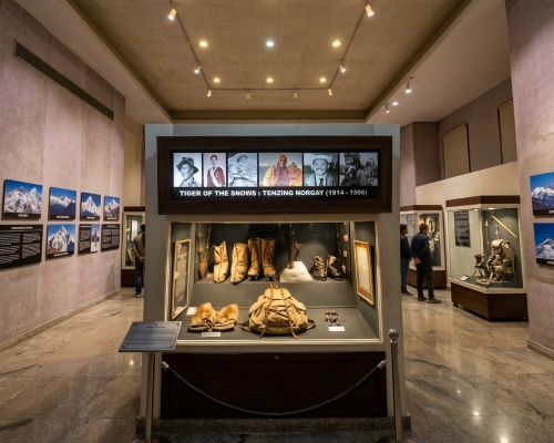 হিমালয়ান মাউন্টেনিয়ারিং ইনস্টিটিউট হিমালয়ান mountaineering institute