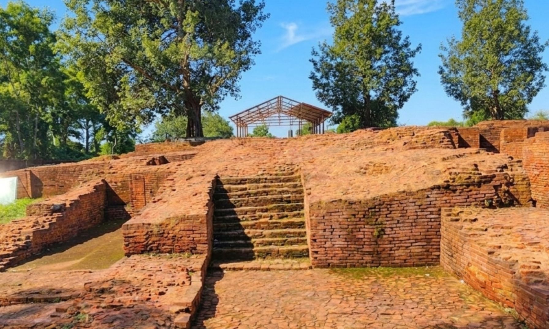 মোগলমারি বৌদ্ধ বিহার Mogalmari Bauddha Mahavihara মোগলমারী বৌদ্ধ মহাবিহারা tourist places